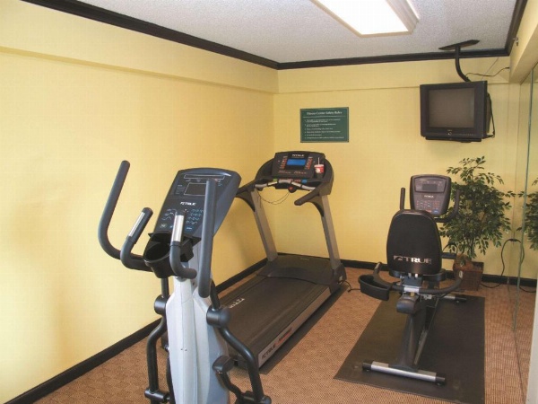 La Quinta Inn & Suites by Wyndham Maingate Fort Jackson image 23